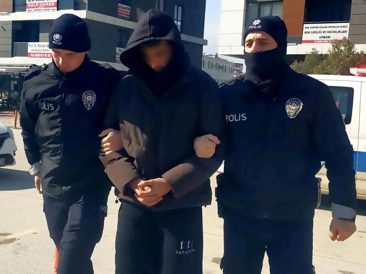 Edirne'de, konuta geç gelen oğul K.K., babasının sorusuna öfkelenip onu