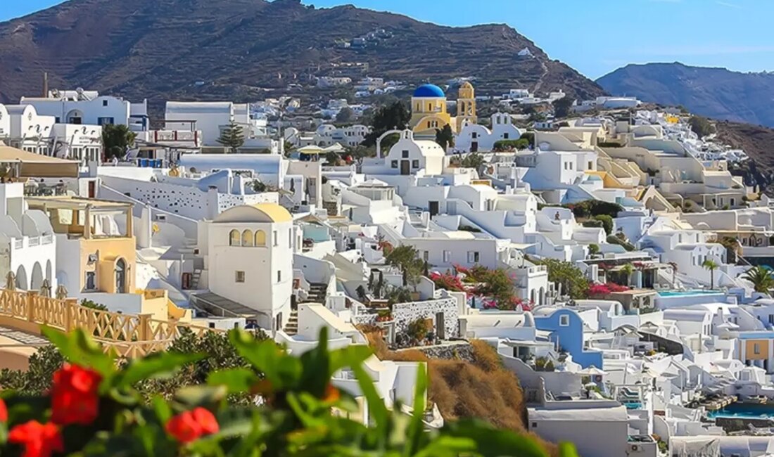 Ege Denizi'nde artan deprem aktivitesi, bölgedeki riskleri artırıyor. Santorini'deki önlemler
