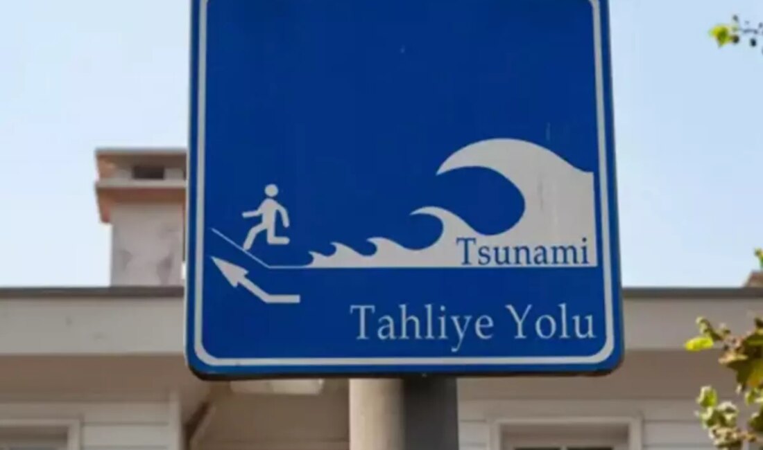 Ege Denizi'nde artan depremler ve tsunami riski hakkında güncel açıklamalar.
