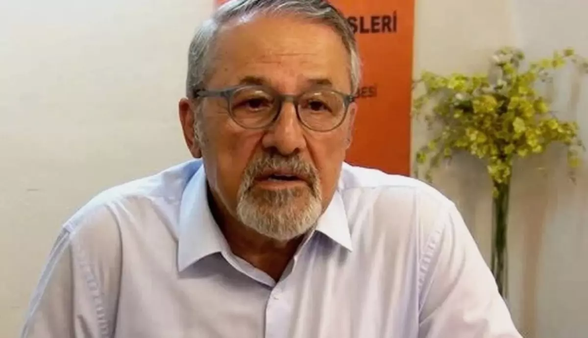 Ege Denizi'nde meydana gelen deprem fırtınası, uzmanların dikkatini çekiyor. Bu