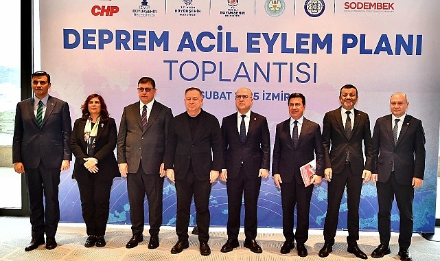 Ege Denizi'nde meydana gelen depremler sonrası, afet yönetimi ve halk