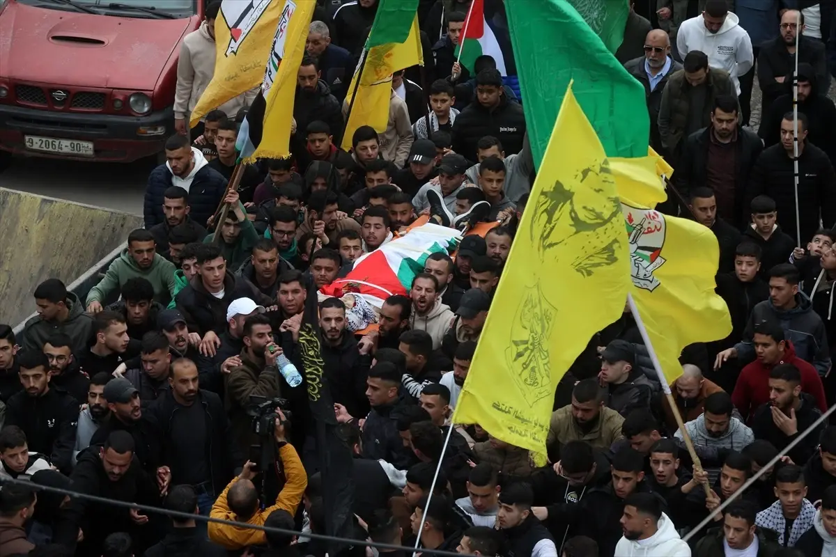 El Halil'de, Muhammed Hadduş için düzenlenen cenaze töreni, sevgi ve