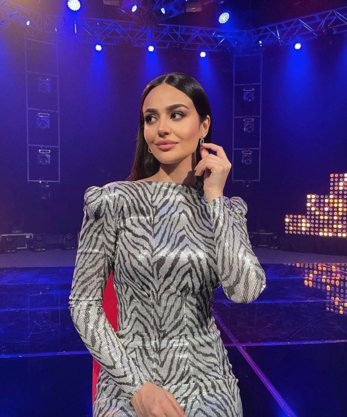 Elif Buse Doğan'ın Yenilenen Sahne Tarzı ve Müzik Anlayışı