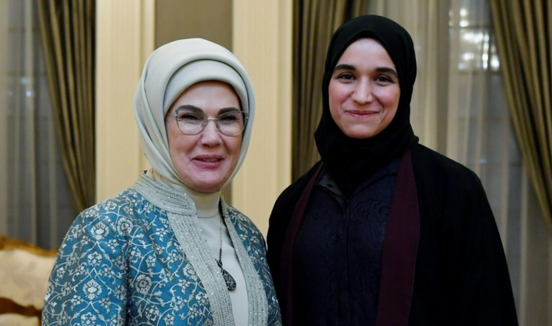 Emine Erdoğan ve Latife El Durubi, insani yardımlar üzerine gerçekleştirdikleri