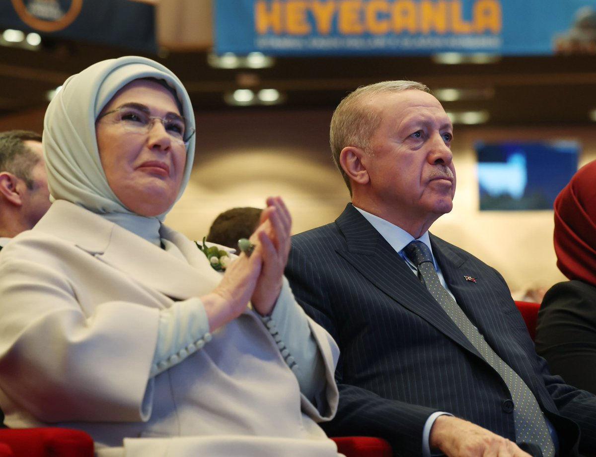 Emine Erdoğan'dan AK Parti İstanbul İl Kadın Kolları'na Mesaj