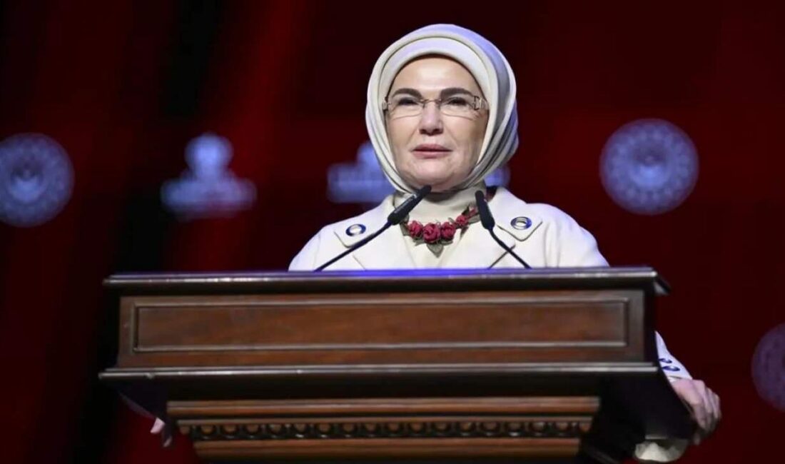 Emine Erdoğan, Kahramanmaraş depremlerinin ikinci yılında duygusal bir mesajla vatandaşlara