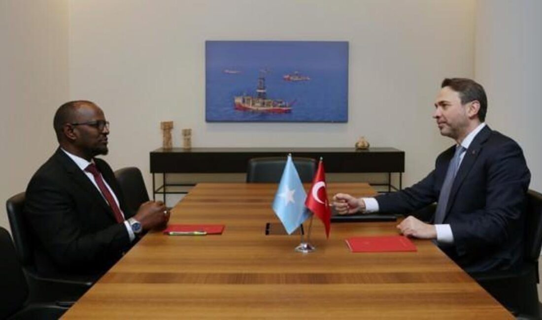 Enerji Bakanı Bayraktar, Oruç Reis Gemisi ile ilgili önemli açıklamalarda
