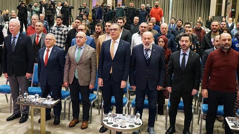Erciyes'te Dünya Kar Motosiklet Şampiyonası Heyecanı