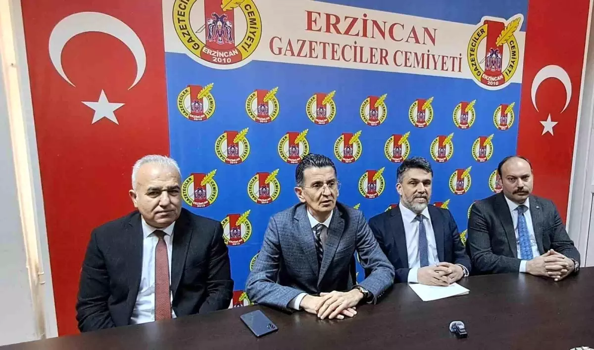 Erzincan'da bir araya gelen siyasi parti il başkanları, ortak basın