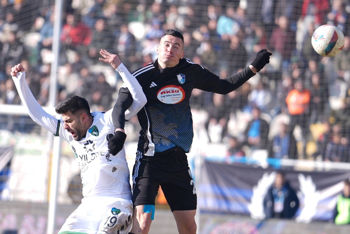 Erzurumspor FK ve Kocaelispor Maçında Beraberlik