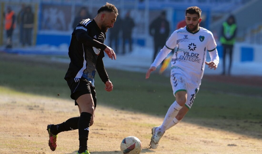 Erzurumspor FK ile Kocaelispor arasında oynanan heyecan dolu maçta, iki