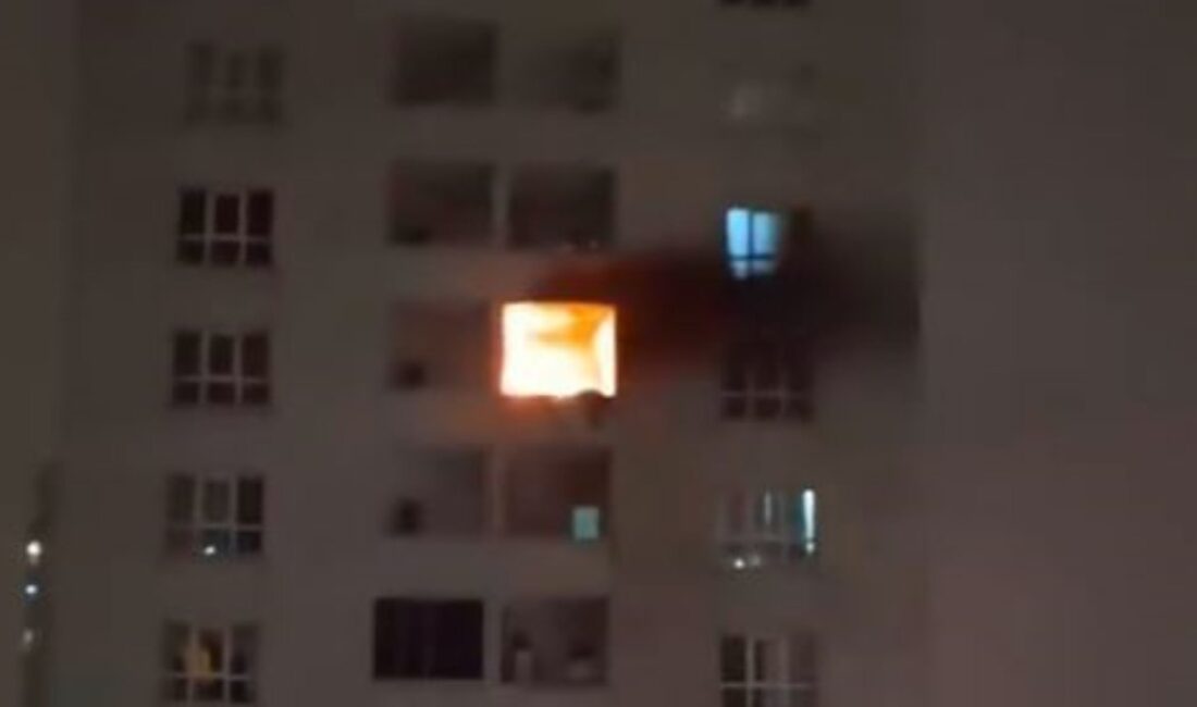Esenyurt'ta 30 katlı bir binada meydana gelen yangın paniği, bölgedeki