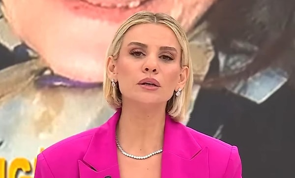 Esra Erol'un Gençlik Anıları Sosyal Medyada Gündem Oldu