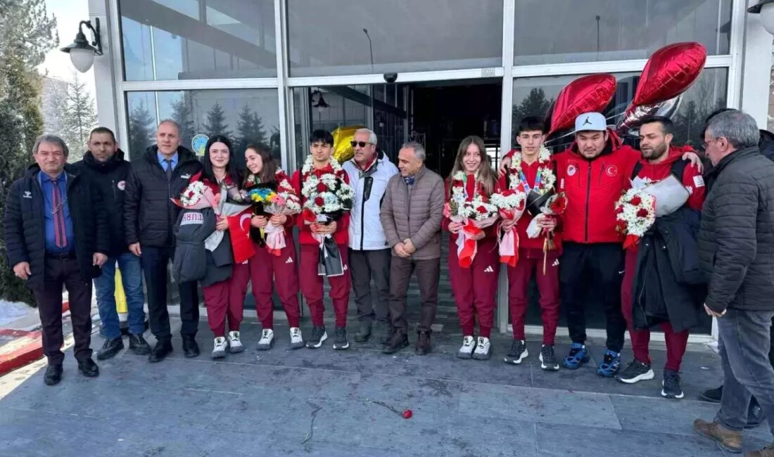 Bakuriani 2025 EYOF'ta bronz madalya kazanan ulusal sportmenler, Erzurum Havalimanında