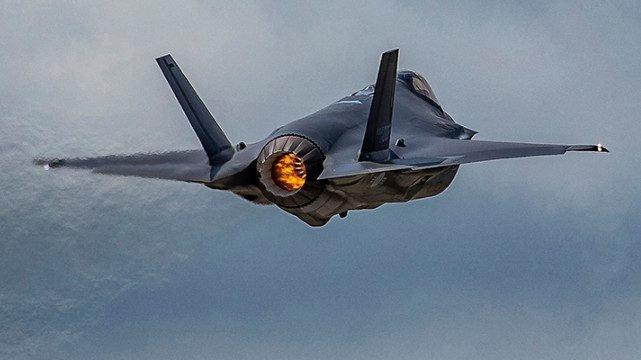 F-35 Savaş Uçakları: Güvenlik Endişeleri ve Kazalar