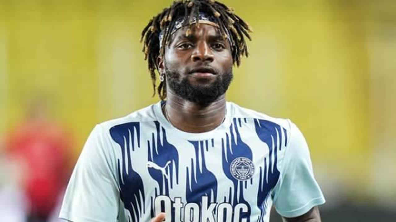 Fenerbahçe, yıldız futbolcu Allan Saint-Maximin ile yollarını ayırma kararı aldı.