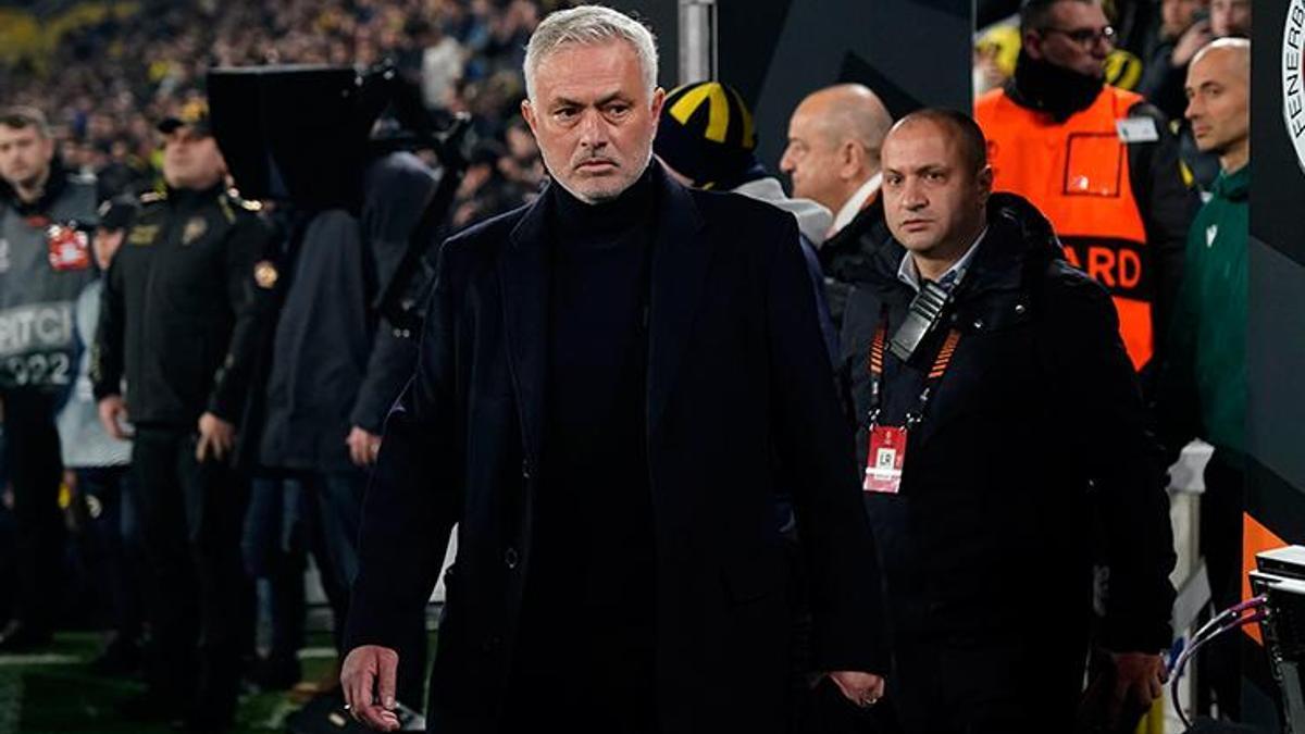 Fenerbahçe, UEFA Avrupa Ligi Play-Off Turu'nda Anderlecht ile karşı karşıya