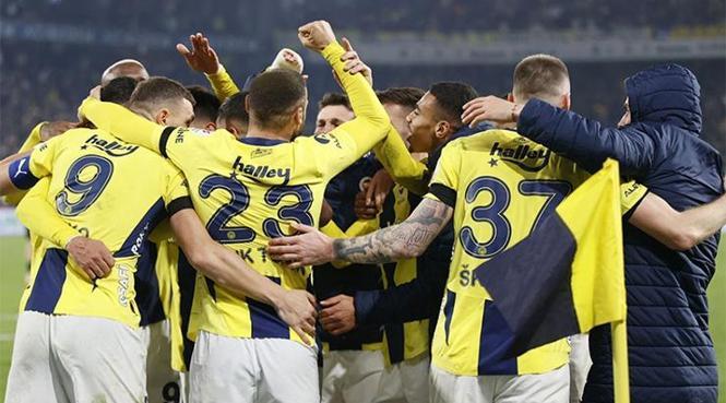 Fenerbahçe, Anderlecht'i 3-0 Geçerek Avrupa Ligi'nde Önemli Bir Galibiyet Elde Etti