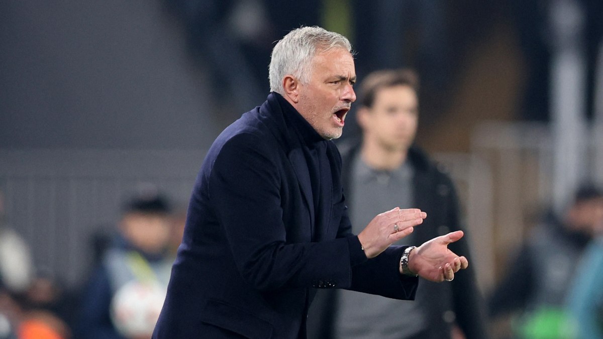 Fenerbahçe, UEFA Avrupa Ligi'nde oynadığı önemli maçta Anderlecht'i 3-0 yenerek