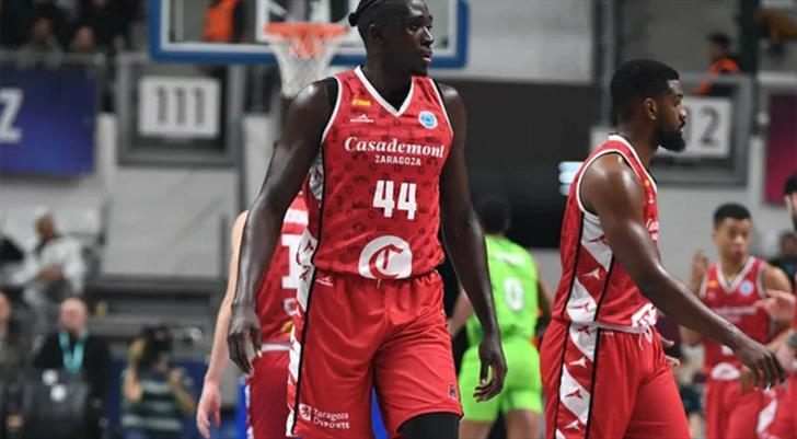 Türkiye Sigorta Basketbol Süper Ligi Gruplardan Fenerbahçe Beko Angolalia Pivot