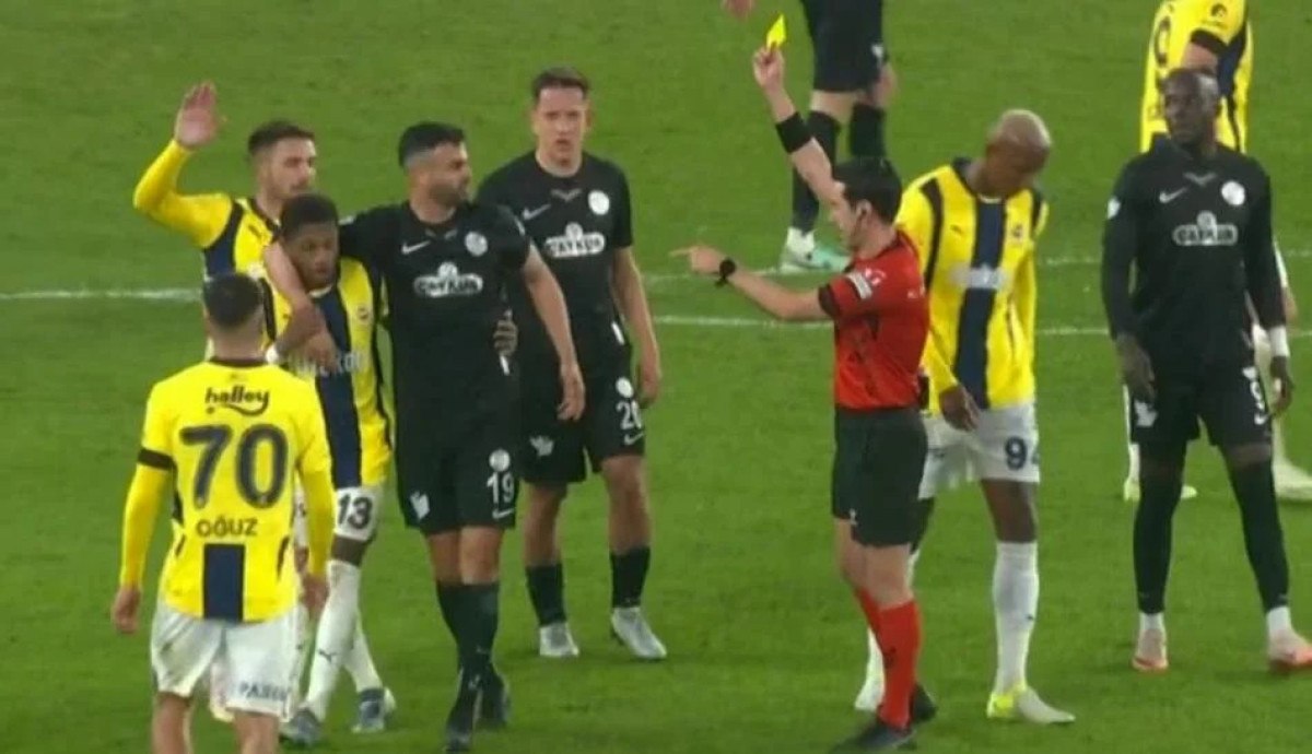 Fenerbahçe - Çaykur Rizespor Maçının Değerlendirmesi: Kırmızı Kartlar ve Penaltılar