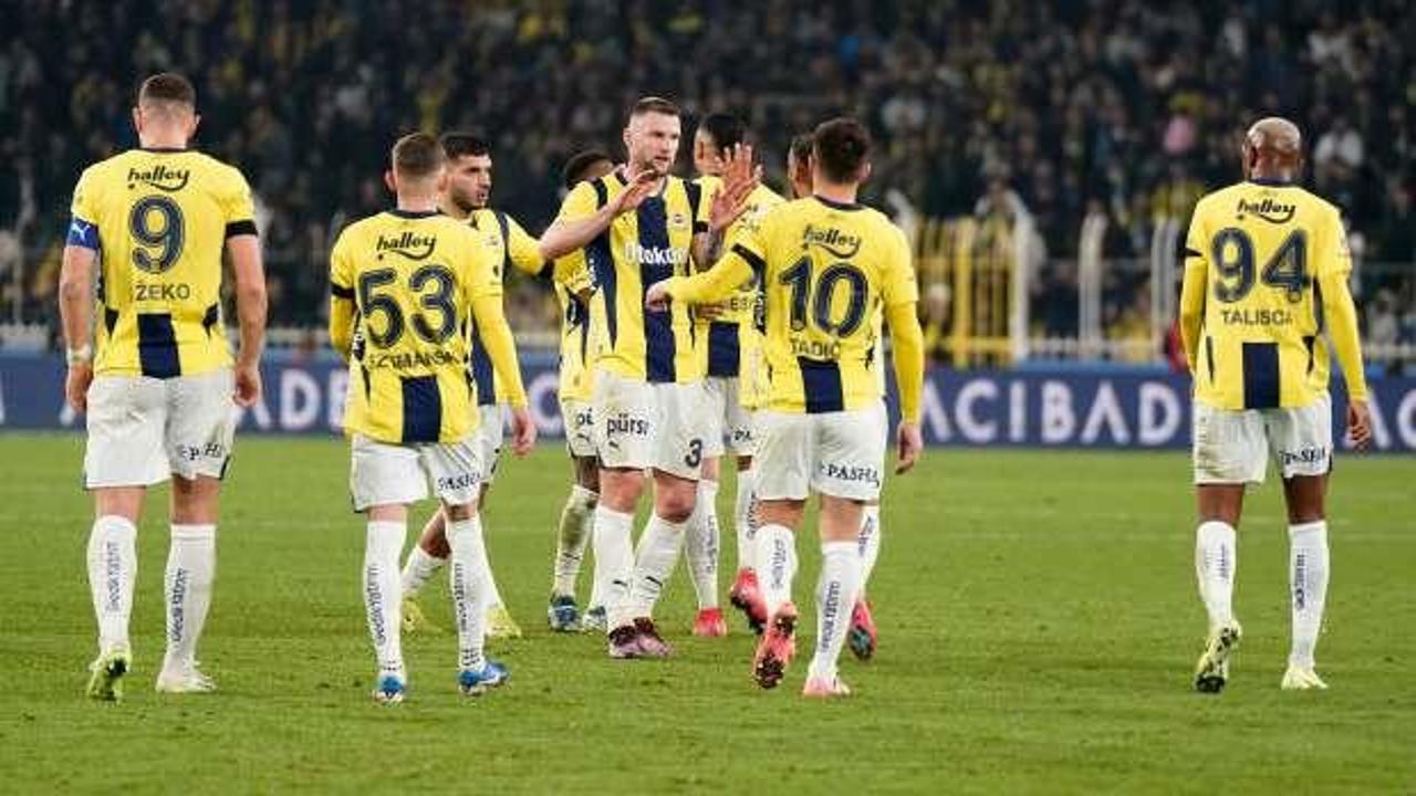 Fenerbahçe ve Erzurumspor FK arasındaki maç bilgilerini keşfedin. Maç tarihi,