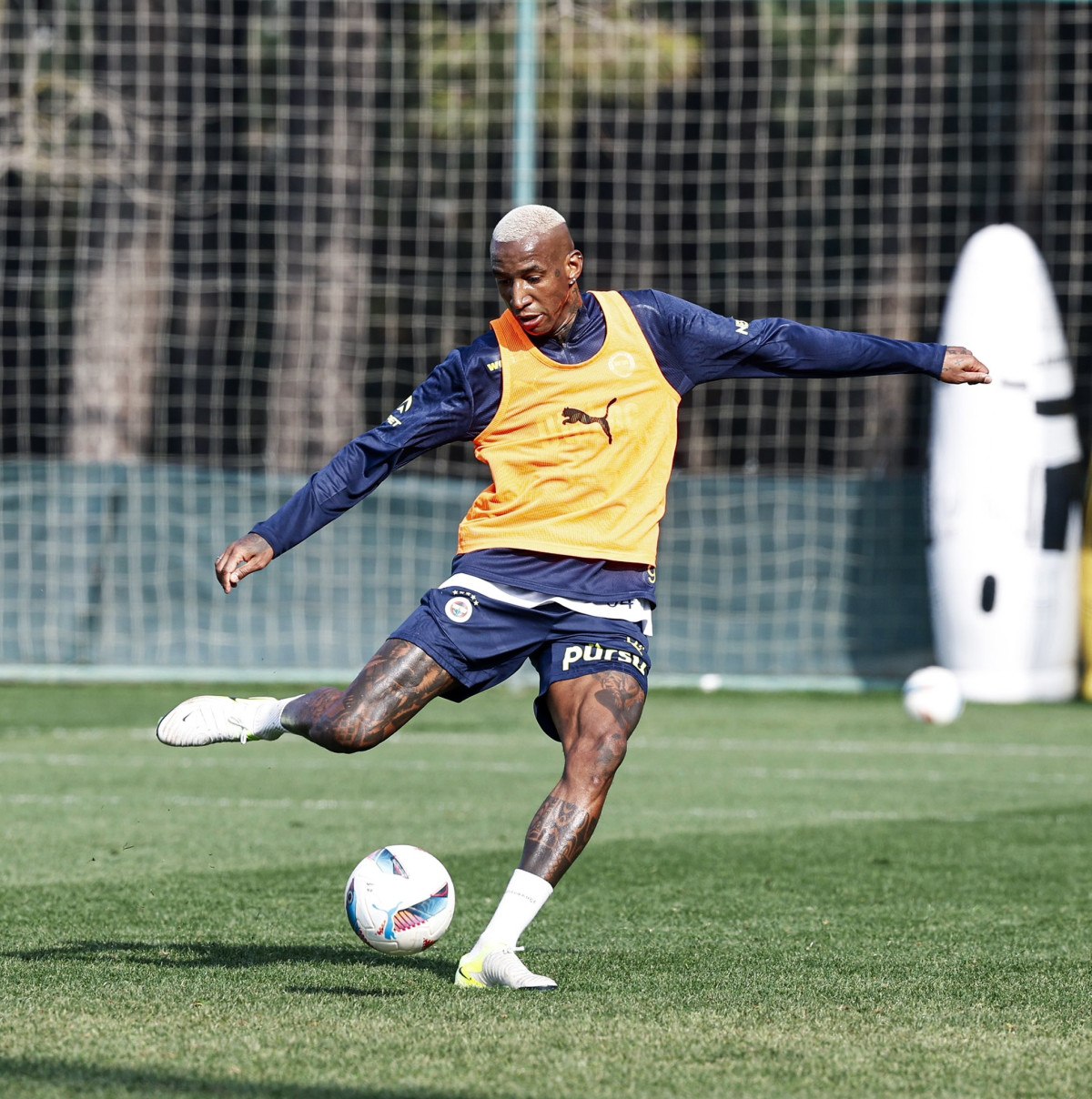 Fenerbahçe, Erzurumspor FK Maçına Hazırlanıyor