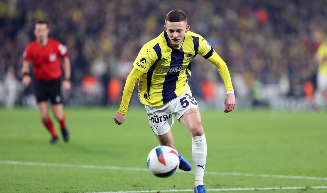 Fenerbahçe, Fiorentina'nın Szymanski için yaptığı teklifi reddetti. Bu kararın arkasındaki