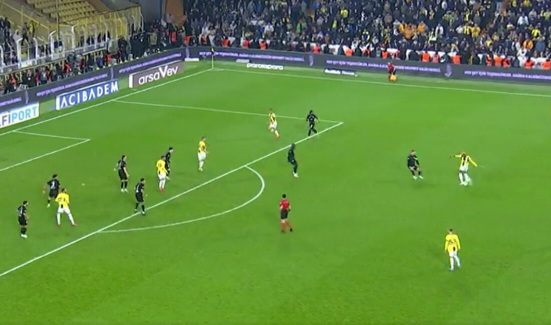 Fenerbahçe, Rizespor karşısında 3-2'lik skorla geri dönüş yaptı. Maçta yaşanan