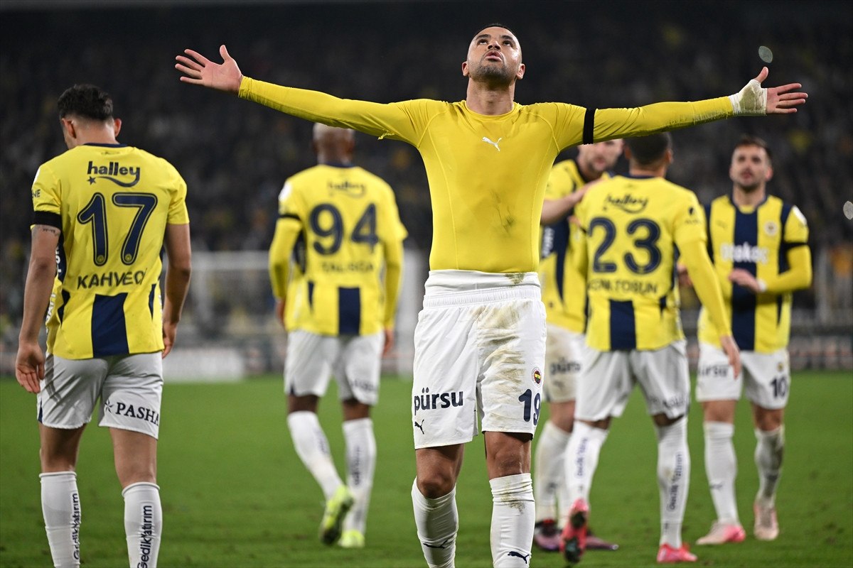 Fenerbahçe, Rizespor'u 3-2 Geçti