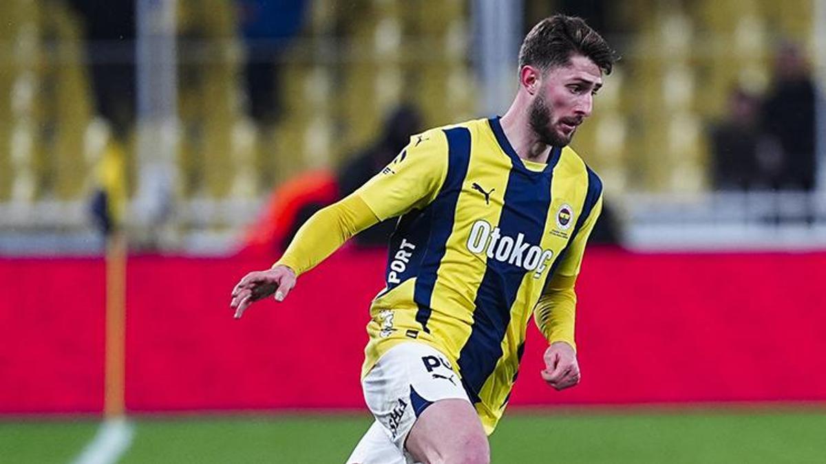 Fenerbahçe, Ziraat Türkiye Kupası'nda Erzurumspor'u 5-0 mağlup ederek adını bir