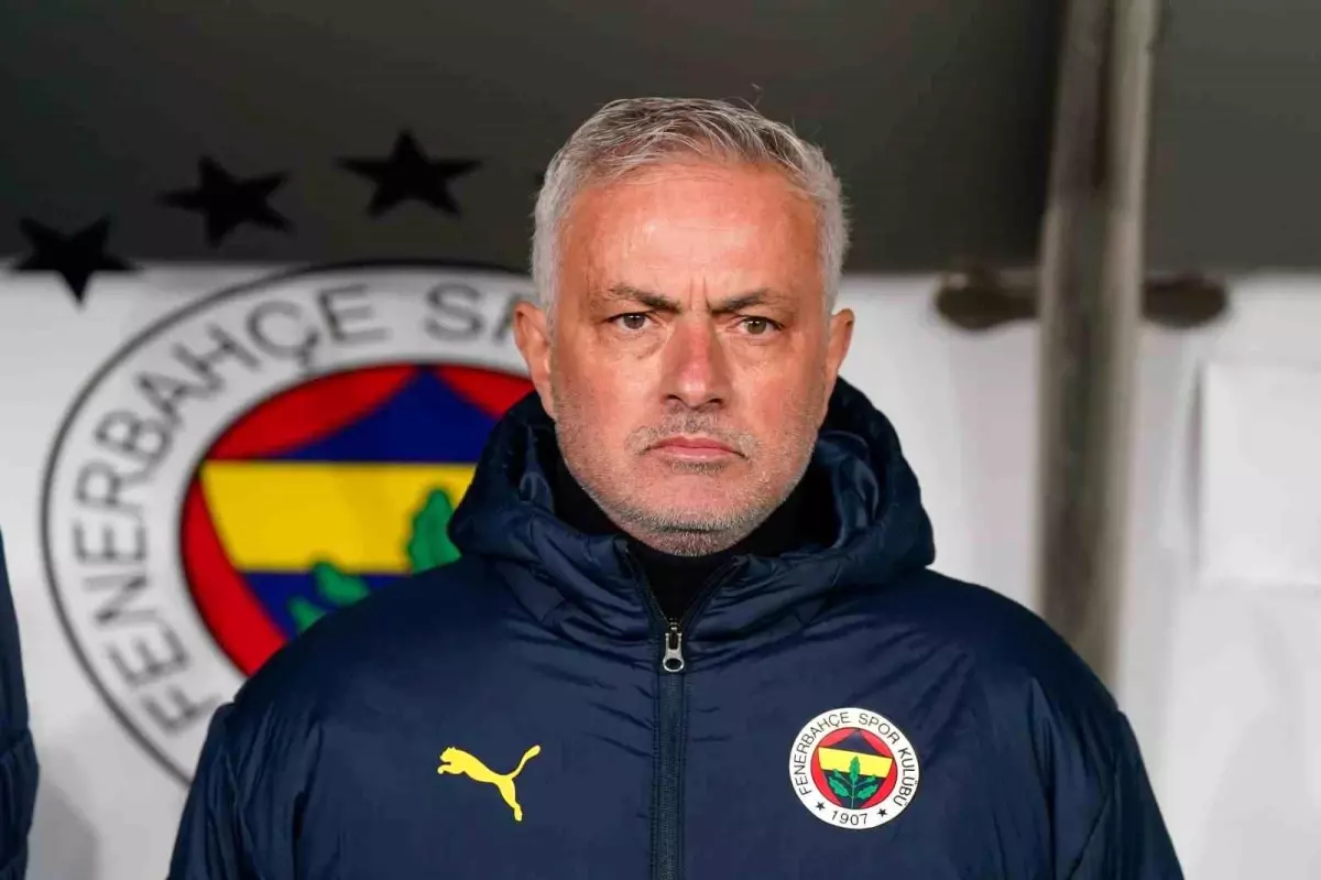 Fenerbahçe'nin Erzurumspor ile oynadığı maçta rotasyon stratejileri ve takım içindeki
