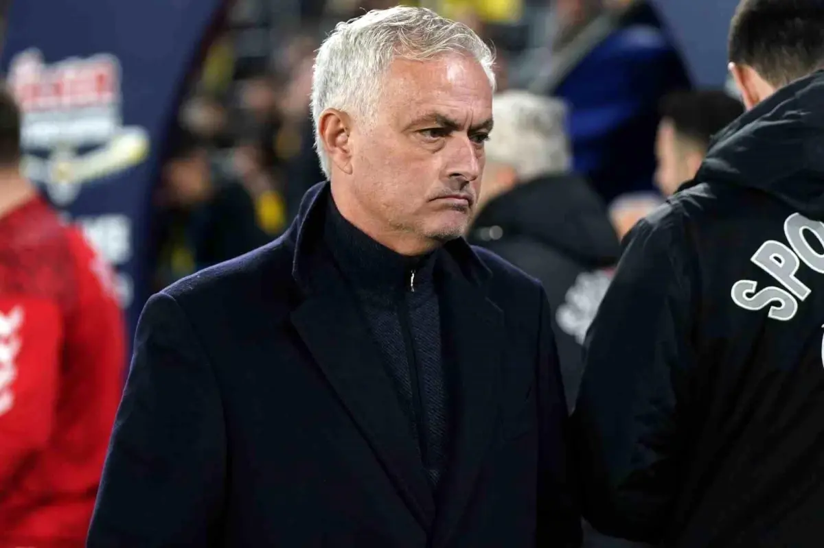 Fenerbahçe'de José Mourinho dönemi, Çaykur Rizespor maçıyla birlikte başlıyor. Bu