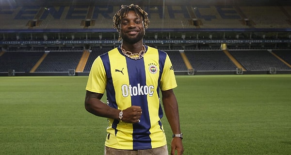Fenerbahçe'de Saint Maximin'in Ayrılığı Bekleniyor
