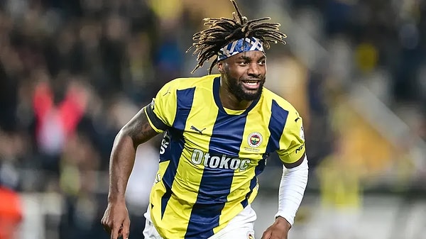 Fenerbahçe'de Saint Maximin'in Ayrılığı Bekleniyor