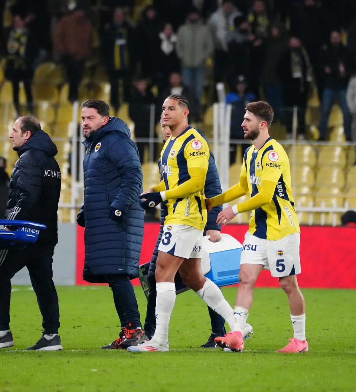 Fenerbahçe'de Sakatlık Durumları ve Oyuncu Kaybı