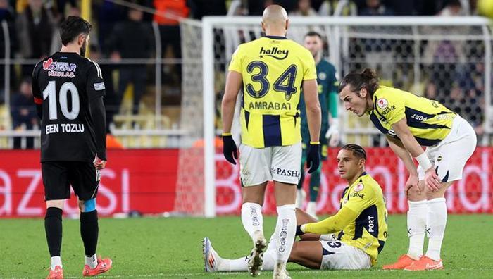 Fenerbahçe'nin Erzurumspor Maçında Yaşanan Skandal ve Tepkiler
