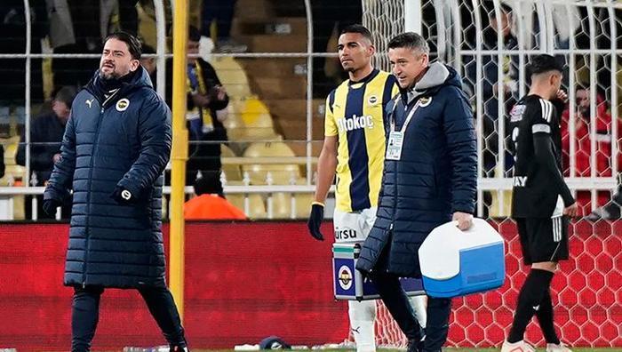 Fenerbahçe'nin Erzurumspor Maçında Yaşanan Skandal ve Tepkiler