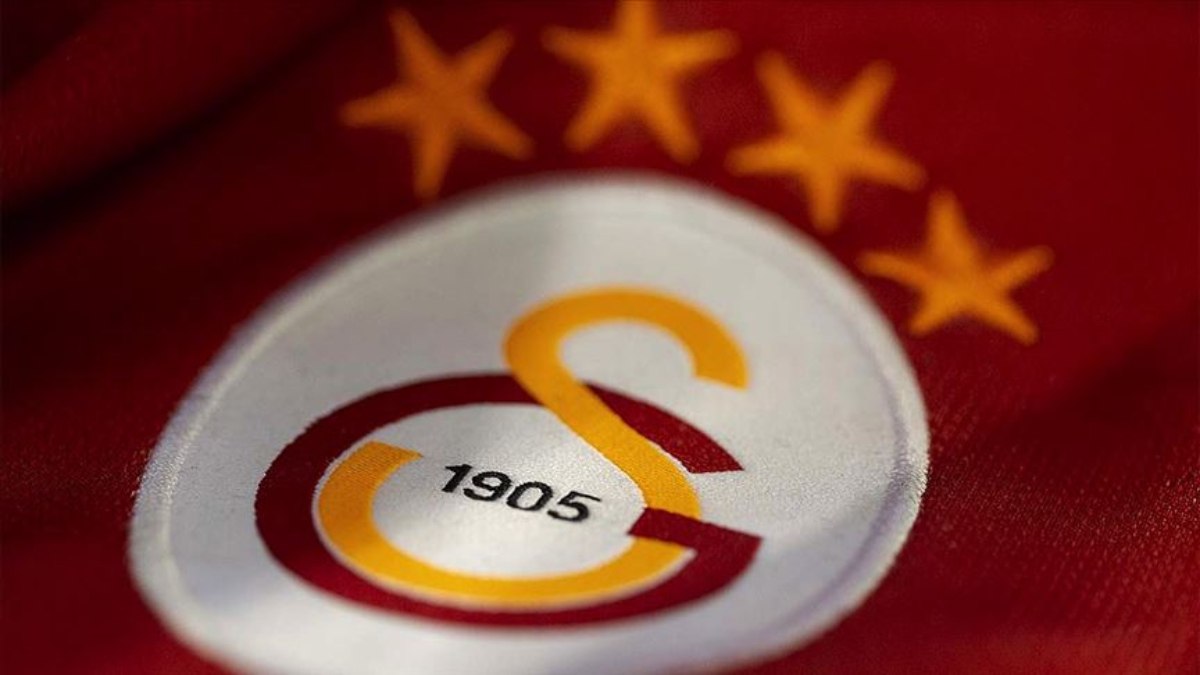 Fenerbahçe'nin Rizespor'a karşı gerçekleştirdiği tarihi dönüş, futbolseverlerin hafızasında yer etti.