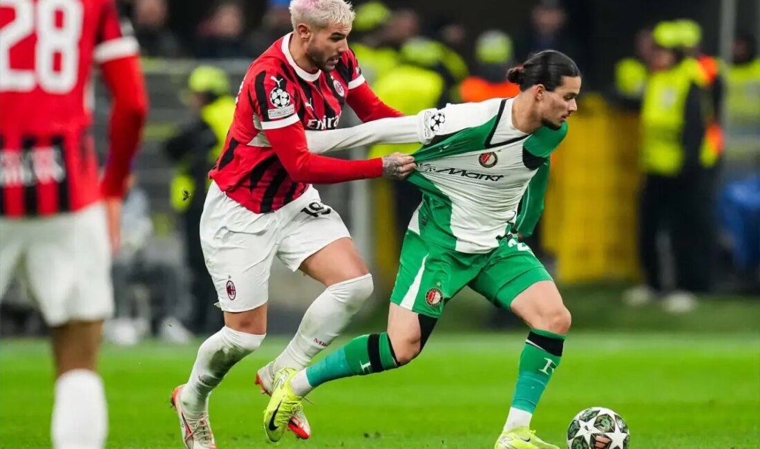 Uefa Şampiyonlar Ligi play-off turunda Milan, sahasında Feyenoord ile karşı