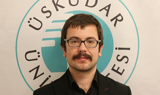 Fırsatçılık ve toplumsal güvensizlik konularını ele alan bu içerikte, yangın