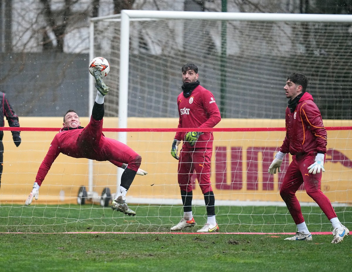 Galatasaray, AZ Alkmaar Maçına Hazırlanıyor