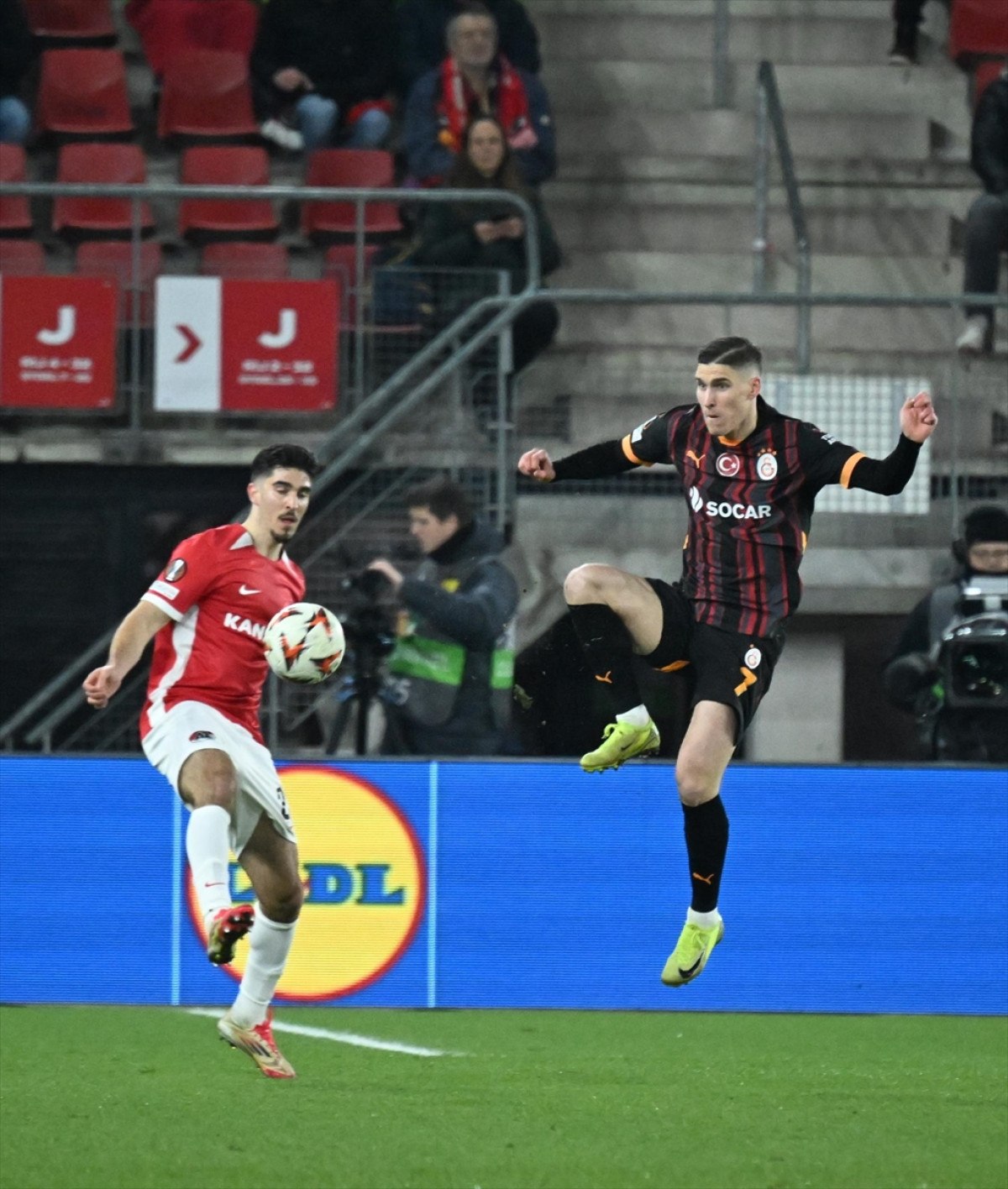 Galatasaray, AZ Alkmaar'a Mağlup Oldu