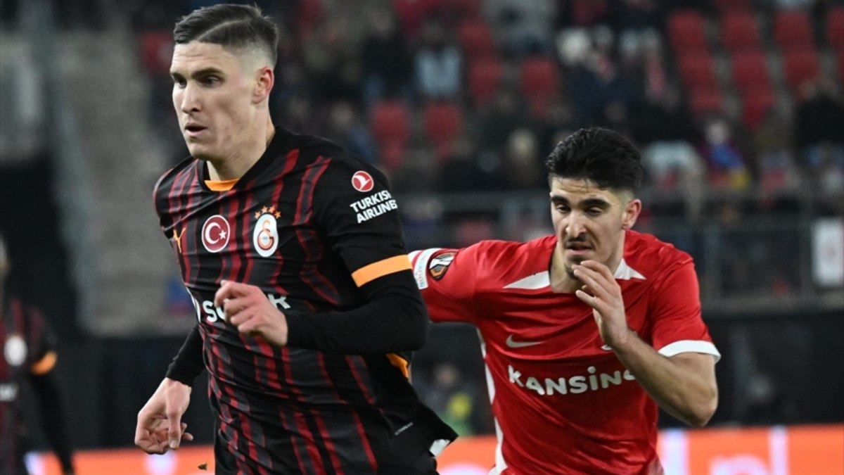 Galatasaray, UEFA Avrupa Ligi grup aşamasında AZ Alkmaar'a 4-1 mağlup