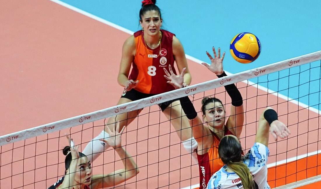 Galatasaray, CEV Challenge Kupası yarı finalinde Chieri'76'ya 3-1 mağlup olarak