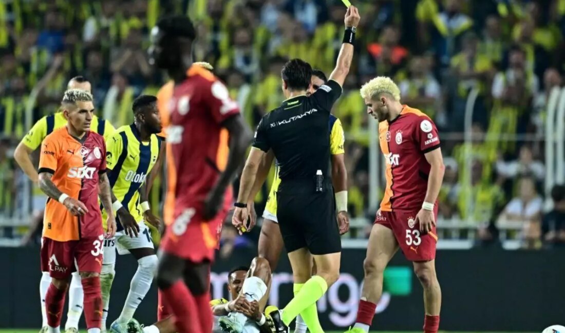 TFF, Üstün Lig'deki derbiyi yabancı hakemin yöneteceğini duyurdu. Tartışmalar sürüyor.