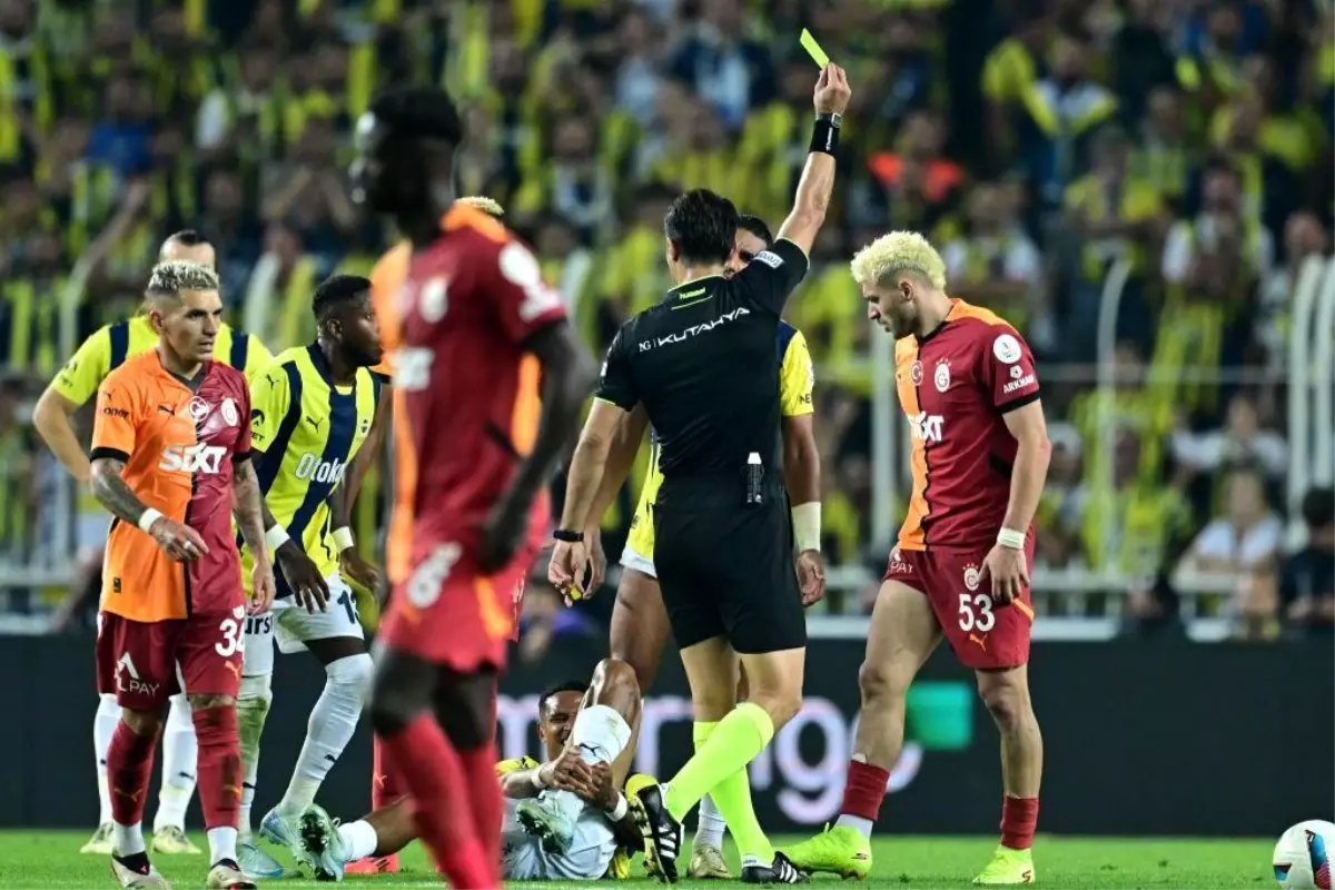 TFF, Üstün Lig'deki derbiyi yabancı hakemin yöneteceğini duyurdu. Tartışmalar sürüyor.
