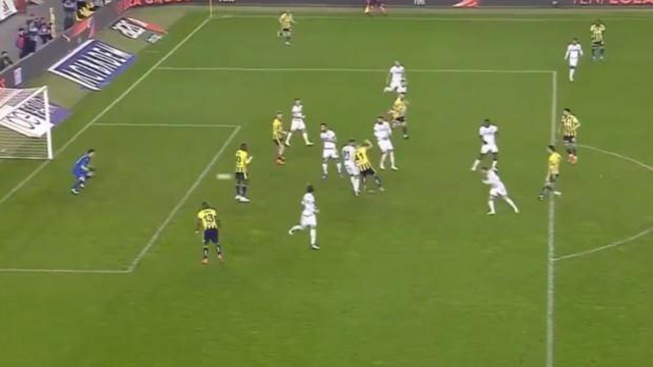 Galatasaray, Gaziantep FK'yi 1-0 mağlup etti. Maçta Ahmed Kutucu'nun attığı