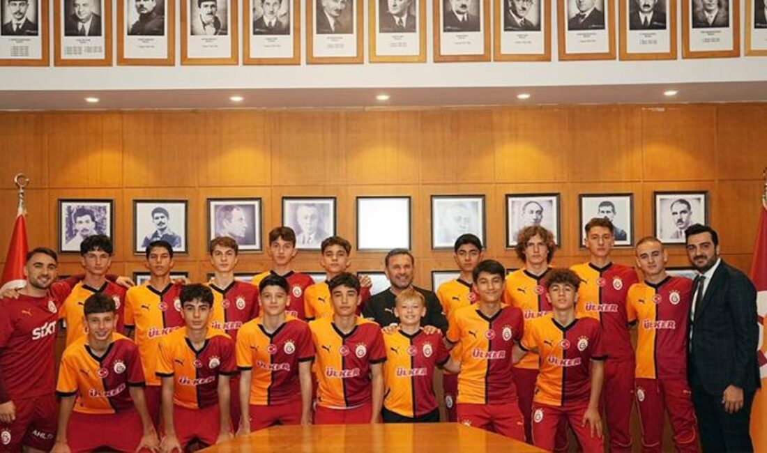 Galatasaray, geleceğin yıldızlarını keşfederek genç yeteneklerle yeni sözleşmeler imzaladı. Kulüp,