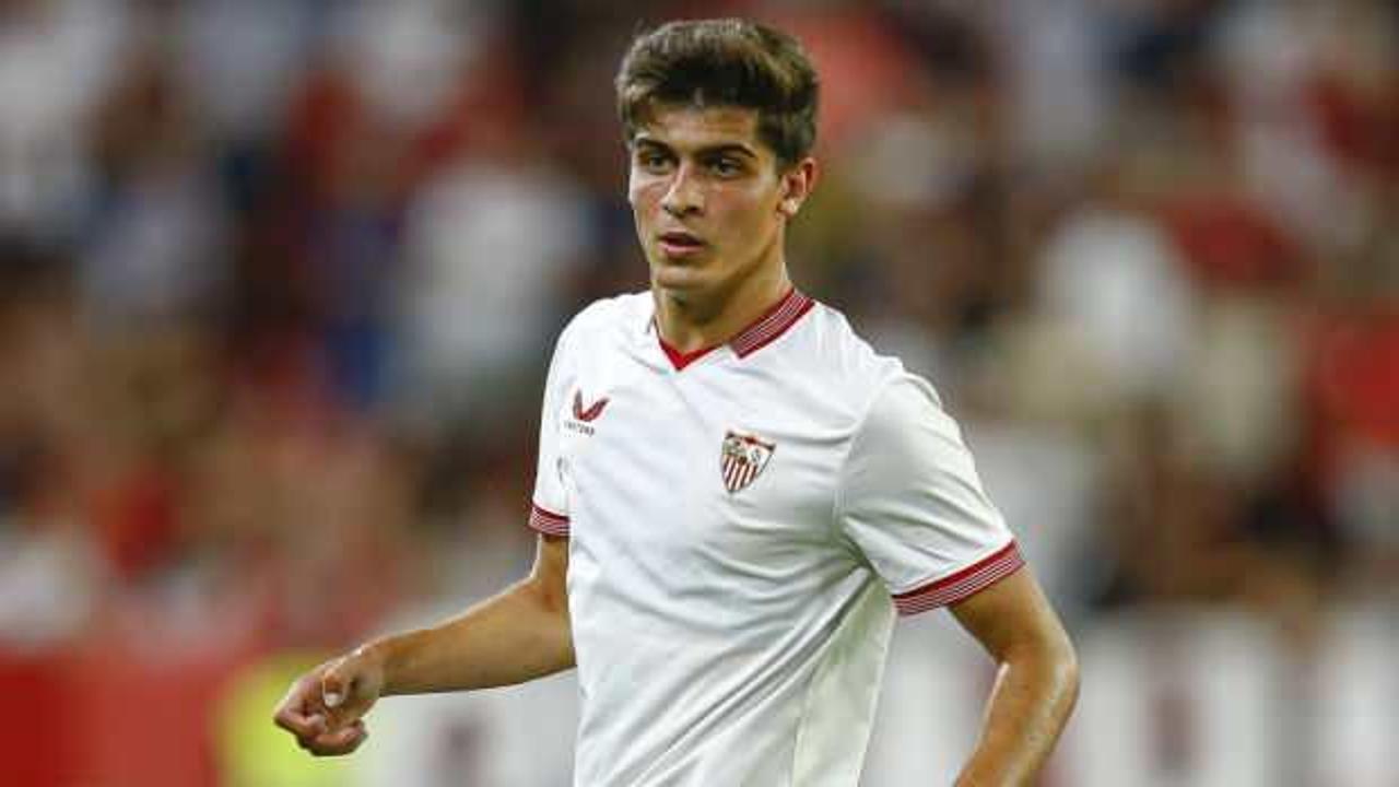Galatasaray, Sevilla ile Juanlu Sanchez transferi için görüşmelere başladı. Sarı-kırmızılıların